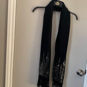 Women elegant black Scarf